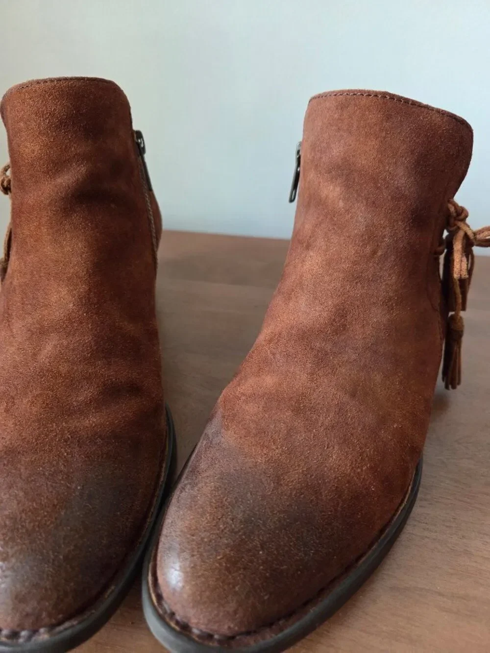 EUC BORN GENUINE LEATHER BROWN STACKED HEEL BOOTIE SHOES SIZE 9.5